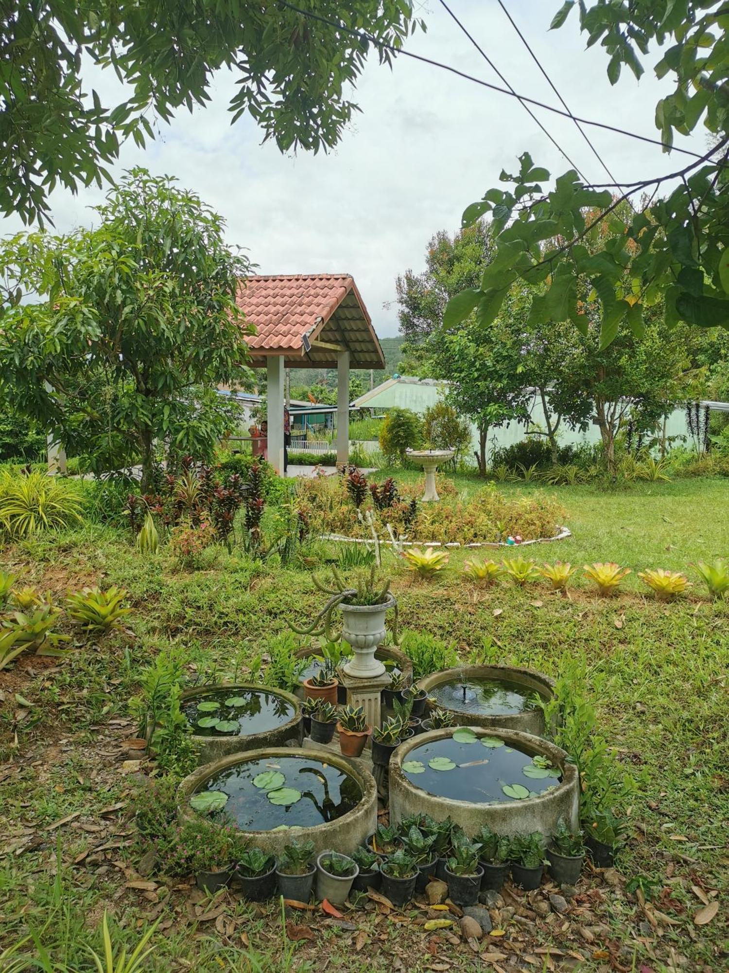 Betong House In The Garden Villa Exterior photo